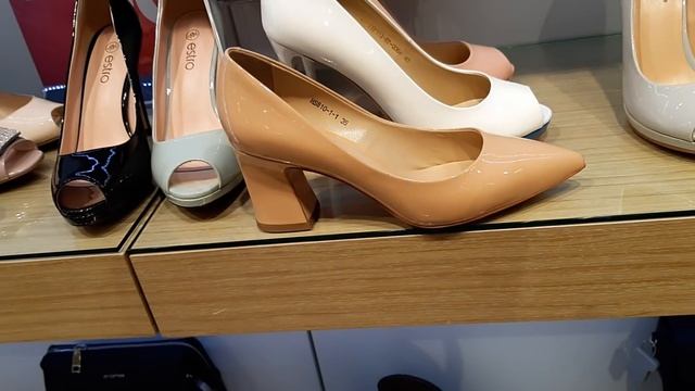 ОБУВНОЙ ШОППИНГ ВЛОГ??СУМКИ? ESTRO ? КЛАССНАЯ ОБУВЬ И СУМКИ? смотреть онлайн