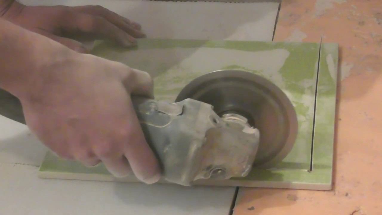 Как отрезать узкую полоску плитки? Каким диском я режу плитку? смотреть онлайн