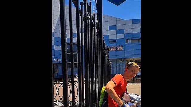 НОВЫЙ ВЫВОД ГУСЯТ И УТЯТ МУСКУСНЫХ И РУАНСКИХ. КАК ТАМ ПОЖИВАЕТ ГУСЬ, КОТОРОГО ВЫИГРАЛИ ВЕСНОЙ смотреть онлайн