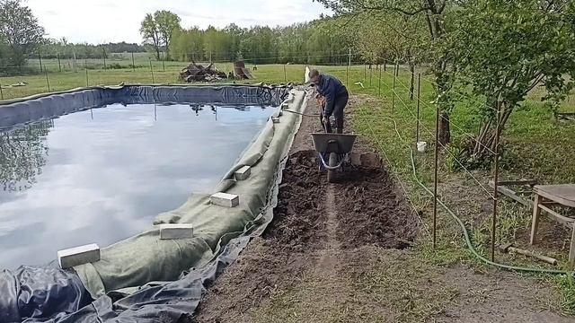 Плавательный пруд своими руками ! Часть 8-ая , первое ныряние , май 2023 г