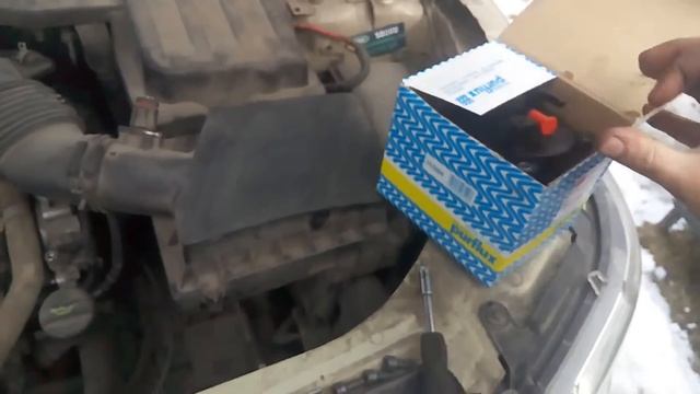 Замена топливного фильтра Freelander 2 (см. описание ) смотреть онлайн