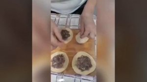 КАЙНАРЫ И БАУРСАКИ ПИРОЖКИ Pies Tartes 餡餅  파이  中出し  美味しい  美味  맛있는 Вкусно Тесто Dough La pâte 生麵團  반