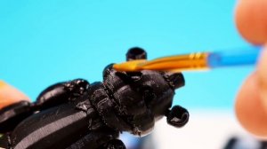 ЖЕЛЕЙНЫЙ МЕДВЕДЬ ЛАКИ рисует 3Д Ручкой Five Night at Freddy