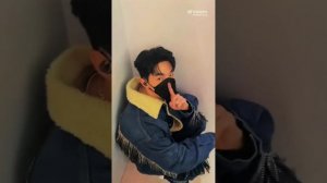 Henry Lau 헨리 - Behind the scenes of a performance at Plaza 66 in Shanghai 💖