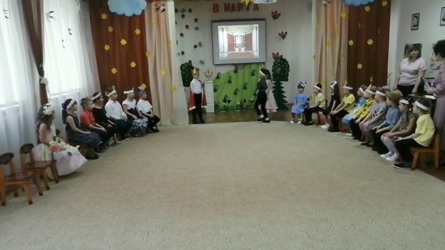 Утренник "8 марта" подготовительная группа "Пчёлки". смотреть онлайн