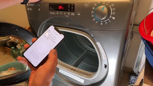 Candy Smart Pro Wäschetrockner mit der App steuern (Handy/Smartphone Fernbedienung) Anleitung смотреть онлайн