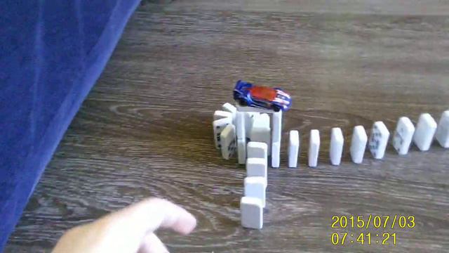 падает домино ееееееееееееееееее!!!!!!!!!!!!!!!!!!!! смотреть онлайн