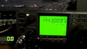 HackRF One в режиме передачи в диапазоне 2400МГц