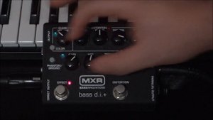 Jim Dunlop - MXR M80 Bass D.I. + Review and Demo