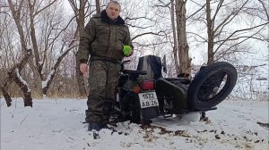 Белый сезон на мотоцикле Урал. Покатушки на лысой резине.