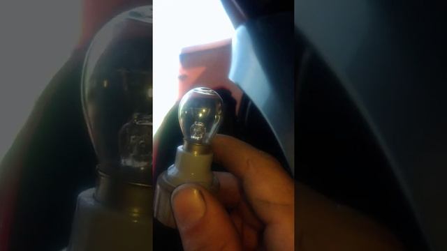 Замена лампочки стоп Приора. смотреть онлайн