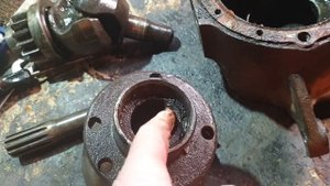 Шаровая опора редукторного моста уаз