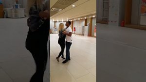 Кизомба базовый шаг