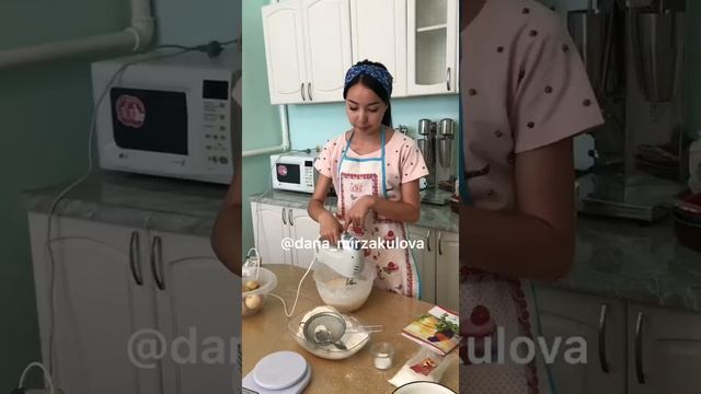 Кызыл бархат торты смотреть онлайн