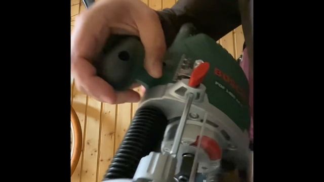 Unboxing Bosch Oberfräse POF 1400 ACE