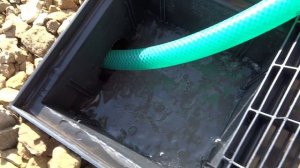 Как работает "Ливнёвка" весной, испытание. (Водоотвод с применением дождеприемников)