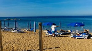 Отель Sunrise Beach. Пляж у отеля. Протарас, Кипр