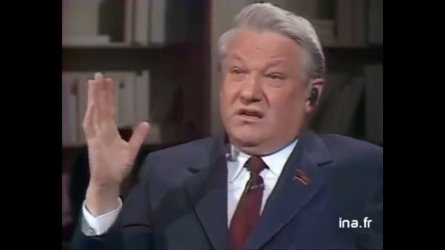 Выпуск 7: Дискуссия 2-ух коммунистов смотреть онлайн