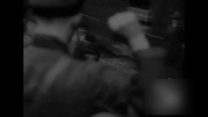 Ernst Busch - Der heimliche Aufmarsch (subtitulada español)