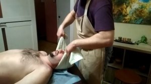 "Правка шеи на полотенце"