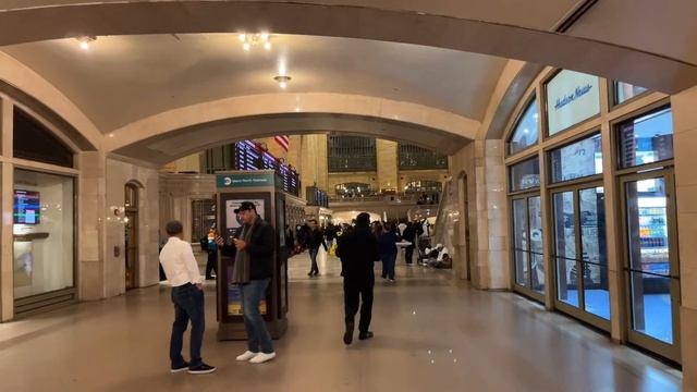 NEW YORK CITY LIVE - Midtown Manhattan - Tech Earnings Kickoff смотреть онлайн