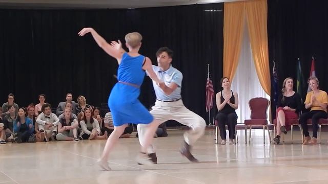 ILHC 2015 - Invitational Lindy JnJ - Vincenzo Fesi (Italy) & Frida Segerdahl (Sweden) смотреть онлайн