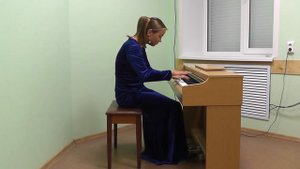00053 И Якушенко Печальный гитарист-Макухина Анна