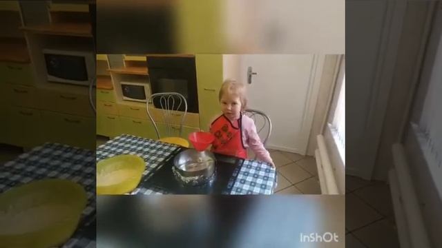"Юный кулинар"/готовим шарлотку вместе с ребенком
