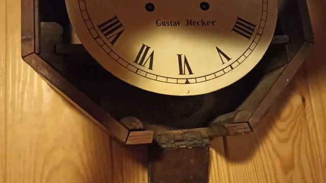 Настенные старинные часы GUSTAV BECKER шайба. смотреть онлайн