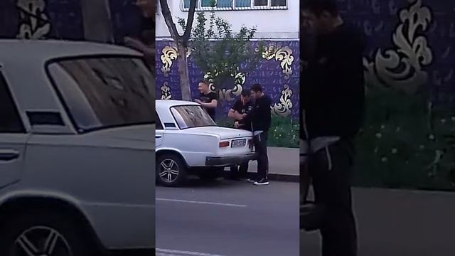 Полиция боится общества!!! Люди отмечают 1 мая!!!!