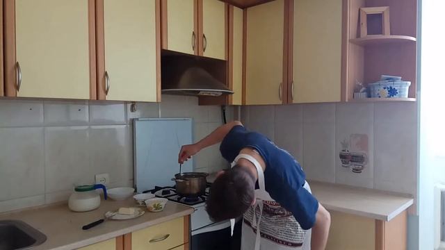 Готуємо манку на молоці. МАНКА!!! (Життя молоді)
