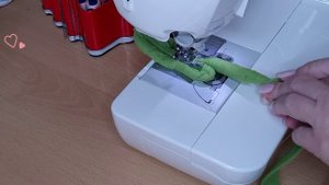 Из ненужного флисового покрывала сшила потрясающий коврик