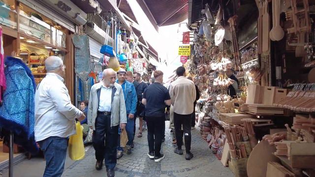 (📽⁴ᴷ⁶⁰) Walking in Istanbul EMINONU BAZAAR | 12 MAY Istanbul walking tour 2022 смотреть онлайн