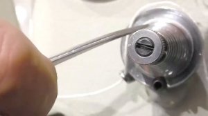 Заправка нити в швейную машинку NEW LONG DS-9