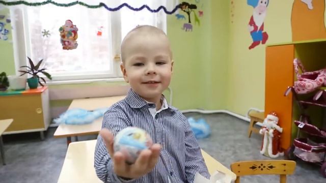 Новогодний клип в детском саду (малыши)