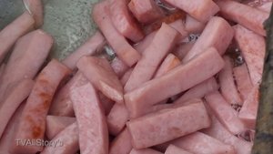 Готовка на природе в котелке-сковороде на печке-щепочнице