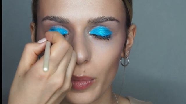 ГОЛУБЫЕ ТЕНИ - ТРЕНД В МАКИЯЖЕ 2017. BLUE EYESHADOWS