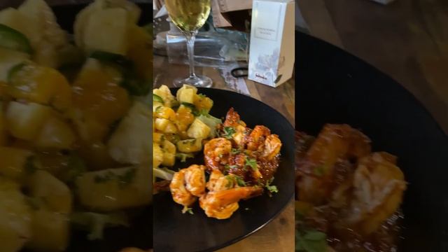 Хороший муж - выдает тебе банковскую карту и вовремя её пополняет! 😂😂😂 #теперь_тоже_хочу_замуж смотреть онлайн