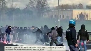 Футбольные фанаты заблокировали одну из главных автодорог Италии из Милана в Неаполь