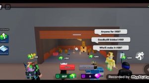 Играю в битвы ставок в Roblox