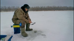 Ловля окуня зимой на мормышку.Рыбалка 2022.