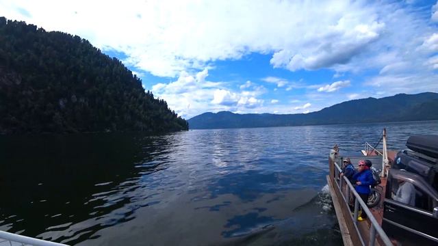 Телецкое озеро. Паром. Прощание с собакой. Артыбаш, Иогач. Велопутешествие по Алтаю смотреть онлайн