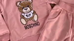 Модный спортивный костюм для девочки