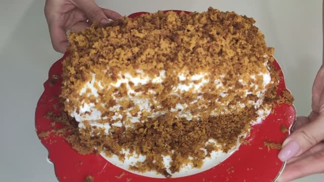 Очень вкусный Медовый торт который тает во рту. Быстрый и простой медовик к чаю.