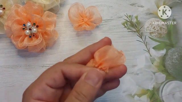 ?Так просто но так красиво? Цветок из органзы? organza flower ? #bows  #flowers #бантик #diy