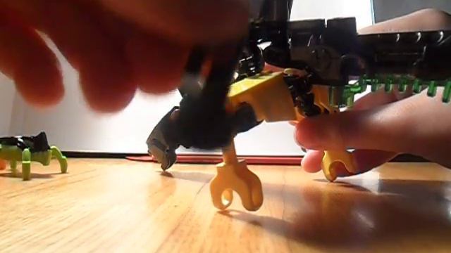 LEGO Фабрика Героев 44015: Шагоход Эво смотреть онлайн