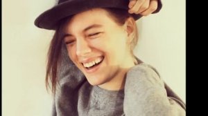 Erika Linder (Moon River)