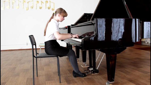 Бах И. С - Маленькая прелюдия до минор, Семянникова Аня, 4 класс, .