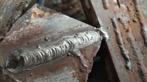 Сварка электродами УОНИ с отрывом или без?