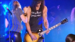 Fergie & Slash - Sweet Child O' Mine + INTERVIEW